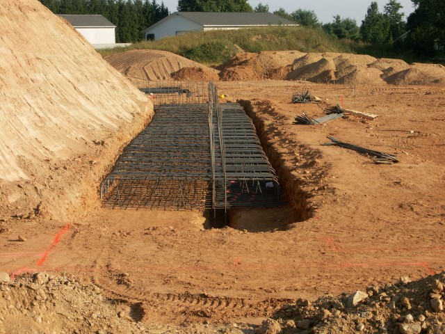 Work has begun at the New Station site. Very large footer and alot of large rebar. October 8, 2007.